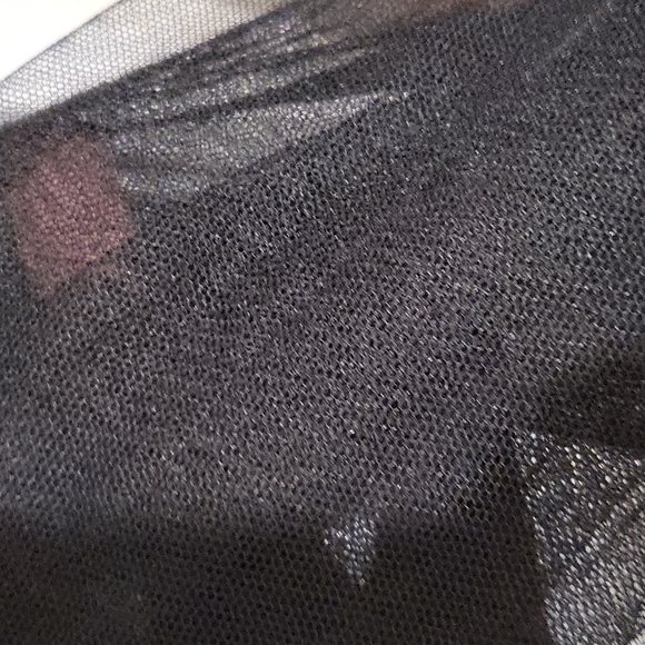 Black Tshirt style with black lace - Picture 3 of 3